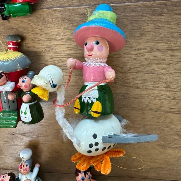 Vintage nursery rhyme storybook Wood Ornaments Handmade Christmas set of 10 - Picture 10 of 13